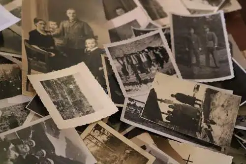 220 alte Fotos Soldaten - vers. Einheiten - West Ostfront usw. 