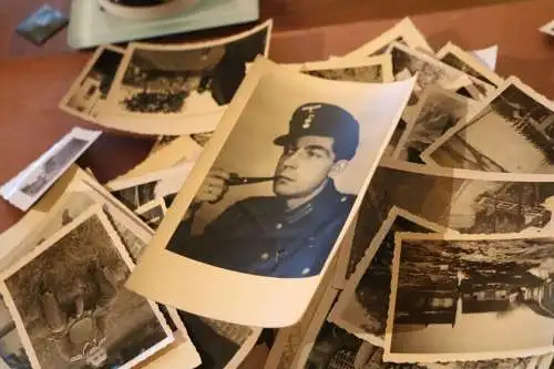 220 alte Fotos Soldaten - vers. Einheiten - West Ostfront usw. 