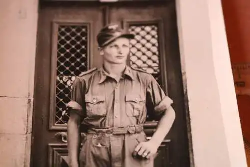 tolles altes Portrait eines Soldaten Südfront Feldmütze - 1943