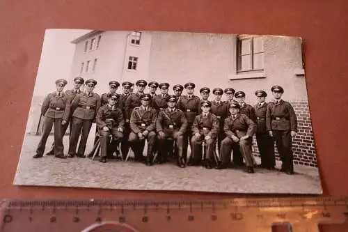 tolles altes Gruppenfoto Soldaten Luftwaffe Wolfenbüttel