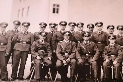 tolles altes Gruppenfoto Soldaten Luftwaffe Wolfenbüttel 