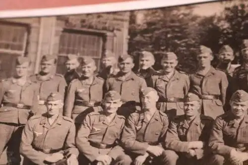 tolles altes Gruppenfoto Soldaten Luftwaffe Ausbildung 1941 Brüssel