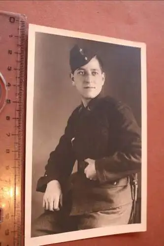 tolles altes Portrait eines Soldaten Luftwaffe mit Schiffchen (2)