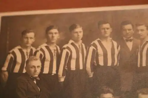 tolles altes Foto - Fußball-Mannschaft -  Forchheim - 20-30er Jahre