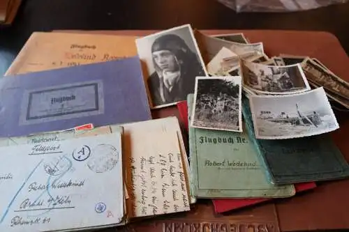 Top Konvolut eines Piloten - Flugbücher, Briefe , Fotos - 1940-1945 , Afrika