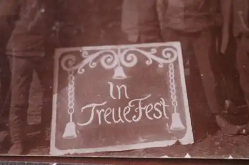 altes Foto - Gruppe Arbeiter ?? Mitarbeiter einer Firma ? In Treue Fest 