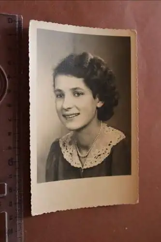 tolles altes Foto - Portrait einer hübschen Frau - Wolfen 50er Jahre
