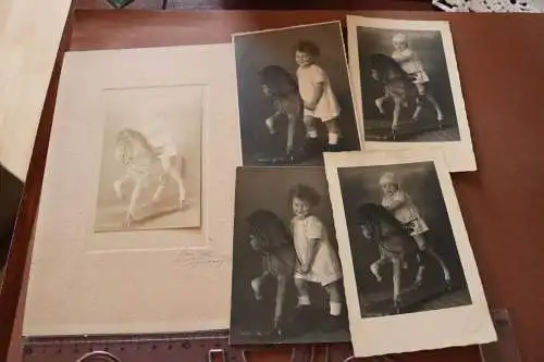 fünf tolle alte Fotos - Kinder auf Spielzeugpferd - 1900-1920 ? Freiburg i.B.