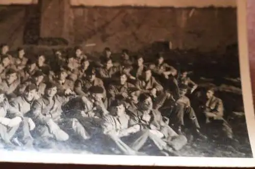 tolles altes Foto -Mannschaftsfoto - Matrosen in Ölzeug 