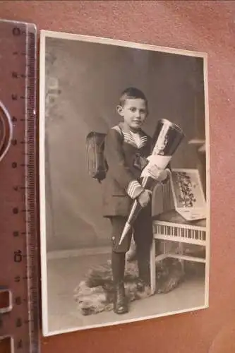 tolles altes Foto - Portrait Junge mit Schultüte , Einschulung  Dresden 1910-20