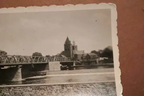 tolles altes Foto - Brücke - Kirche - Ort ???  30-40er Jahre ??