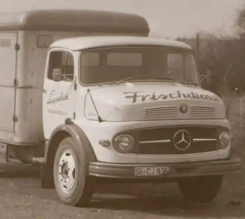 vier tolle alte Negative - Mercedes Benz 326 - Langenbach K.G. - Eiserfeld