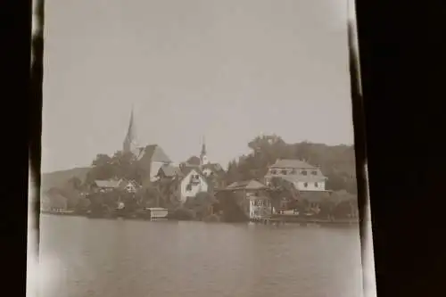 tolles altes Negativ - Ort Kirche - Hotel Linde - am See oder Fluß - 30-40er Jah