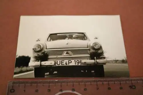 tolles altes Foto - Front eines Oldtimer Lloyd -  1962