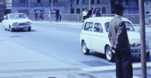 tolles altes Farbdia - mir unbekannte Stadt Kirche - 50-60er Jahre 