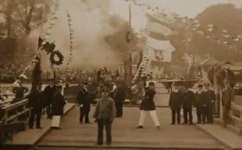 tolles altes Foto - Einweihung einer Fähre ??  1900-1920 ??? Ort ???