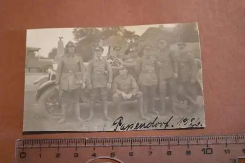 tolles altes Foto - Gruppe Soldaten mit Fahrzeug Papendorf 1926 Reichswehr