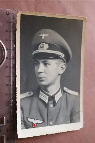 tolles altes Foto - Portrait eines Soldaten Schirmmütze 1940