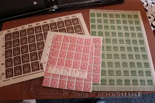 drei Bögen Briefmarken Deutsches Reich  Flugpost - 20er Jahre - wertvoll ??