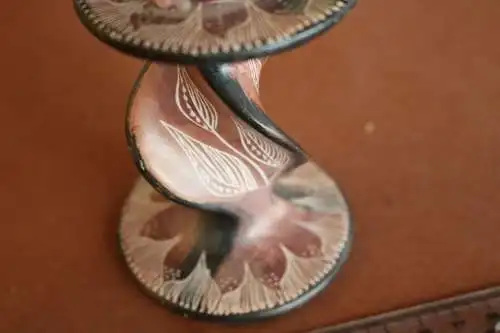 toller alter Kerzenständer - mit Signatur - Alter ??? 