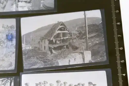 fünf alte Negative - Soldaten , Fernglas, Bahnhof, zerstörte Gebäude, Ort ???