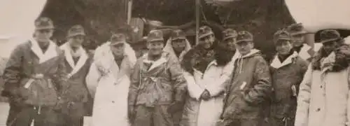 zwei tolle alte Fotos - Soldaten im Winter - Wendetarnjacken - 40er Jahre 