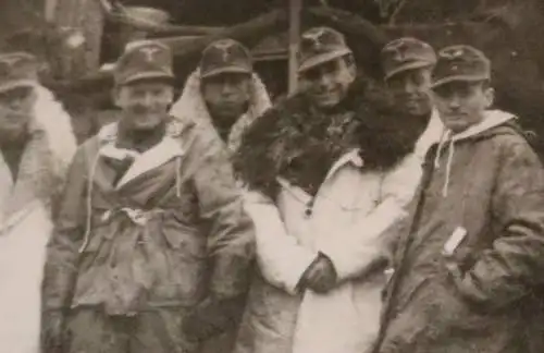 zwei tolle alte Fotos - Soldaten im Winter - Wendetarnjacken - 40er Jahre 