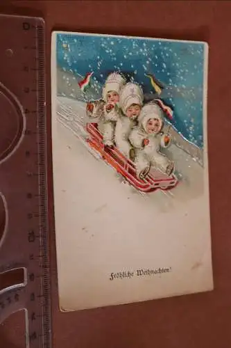 Tolle alte patriotische Karte - drei Kinder auf Schlitten - mit Fahnen - Weihnac