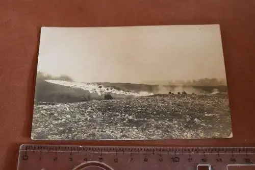 tolles altes Foto - Flammenwerfer im Einsatz 
