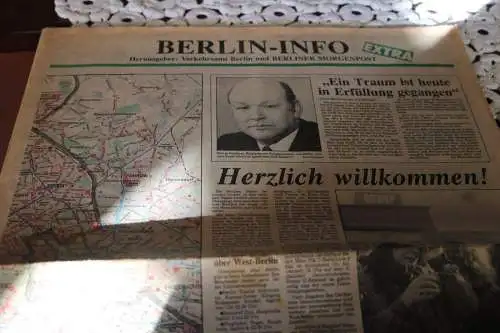 drei alte Zeitungen 1989 /1990 - Deutsche Wiedervereinigung