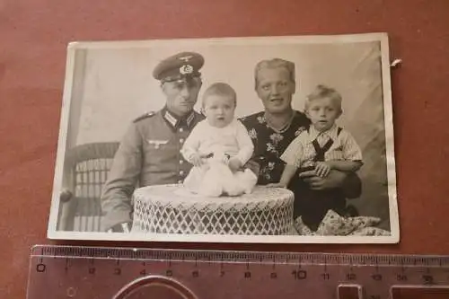 tolles altes Foto - Familienfoto - Soldat