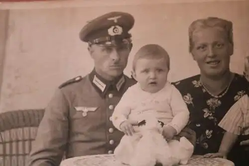 tolles altes Foto - Familienfoto - Soldat