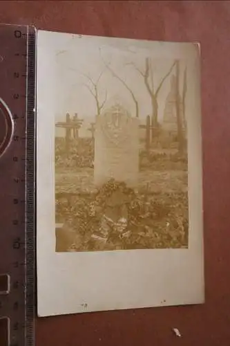 altes Foto Mehrfach Soldatengrab - Frankreich ?? vers. Einheiten  1915