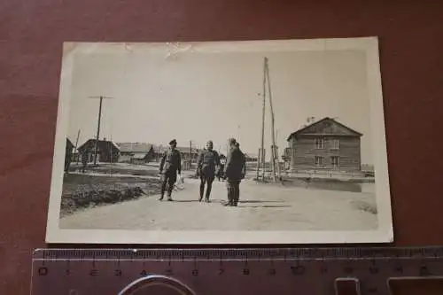 tolles altes Foto - Soldaten mit General  Orden - Russland ??? 