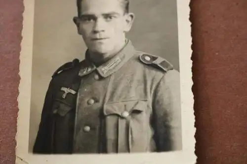 altes Foto - kleines Portrait eines Soldaten - 1940
