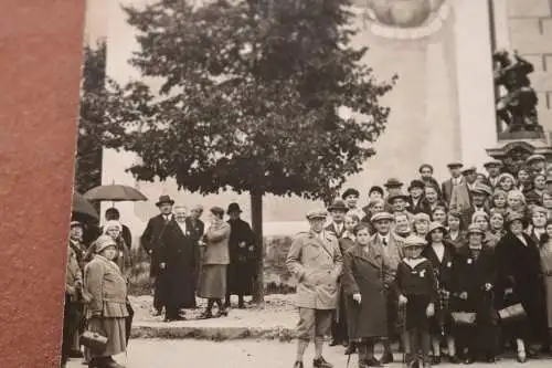 tolles altes Gruppenfoto - Besucher Denkmal Geigenbauerein - Mittenwalde 20-30er