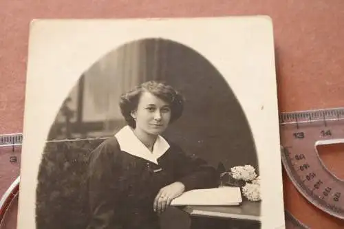 tolles altes Foto hübsche Frau aus Hof i.B. 1910-20 ?