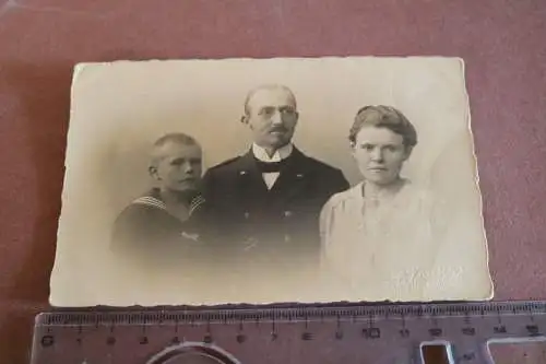Tolles altes Foto - Familienportrait Mann Marineuniform ? Wilhelmshaven - 1920-3