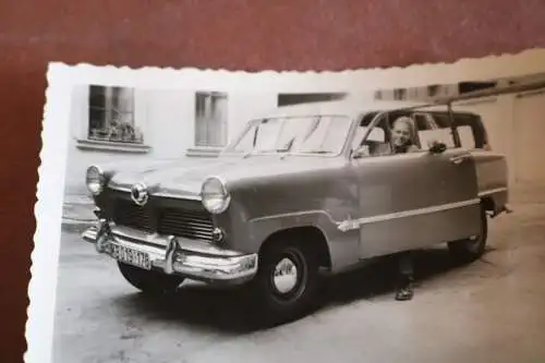 tolles altes Foto Oldtimer Ford Taunus Weltkugel  Kombi