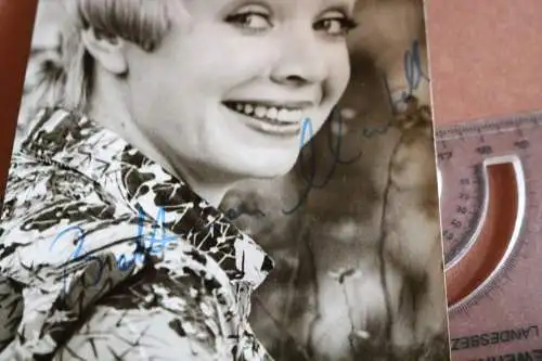 tolles altes Foto original  Autogramm Schauspielerin ? mir unbekannt 