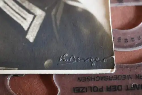 tolles altes Foto - Portrait eines Soldaten mit Brille  - Fotograf K. Berger 