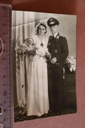 Tolles altes Hochzeitsfoto - Soldat Luftwaffen mit Abzeichen