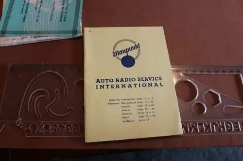tolle alte Hülle,. Bedienungsanleitung ,Papiere Blaupunkt Autoradio Hamburg de 