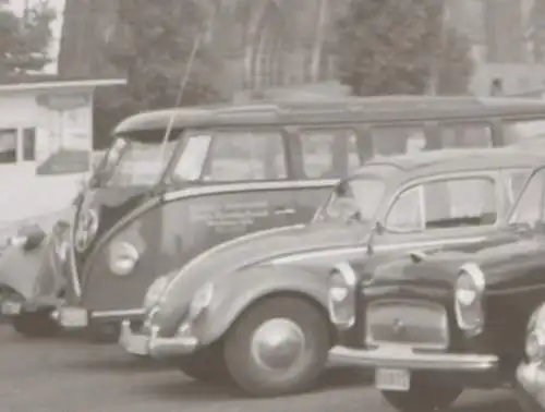 tolles altes Negativ - Kölner Dom - Parkplatz - Oldtimer VW - Bulli 50er Jahre ?