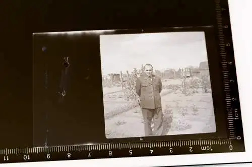 tolles altes Negativ - Mann in Uniform - Beamter ?? 50er Jahre ??