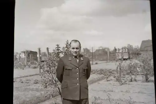 tolles altes Negativ - Mann in Uniform - Beamter ?? 50er Jahre ??