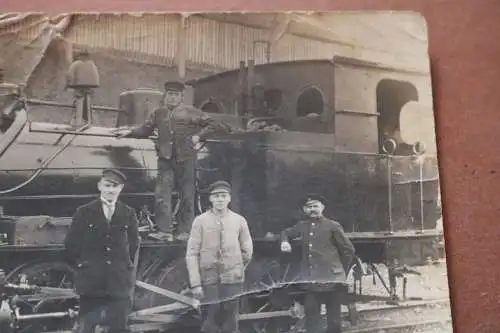 tolles altes Foto -mir unbekannte Lokomotive - 1925  Kleinbahn ? Butzbach ?