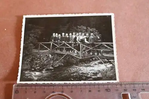 Tolles altes Gruppe Männer im Ober Harz - auf Holzbrücke 20-30er Jahre ?