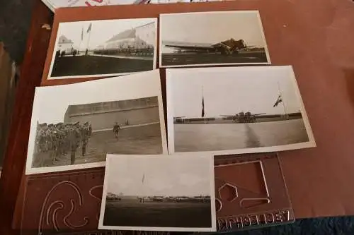 Fünf tolle alte Fotos - Soldaten angetreten - Fliegerhorst Gotha - 30-40er Jahre