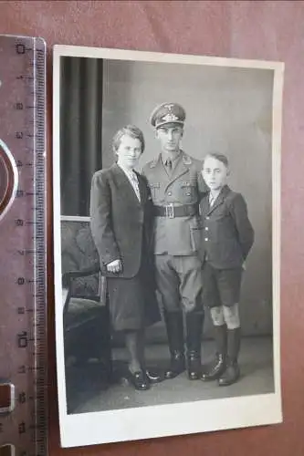 tolles altes Familienfoto  - Soldat mit Frau und Sohn